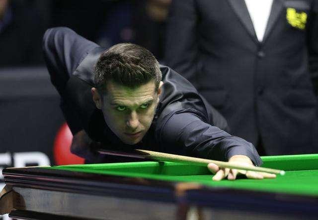 他在边路的 他在边路的